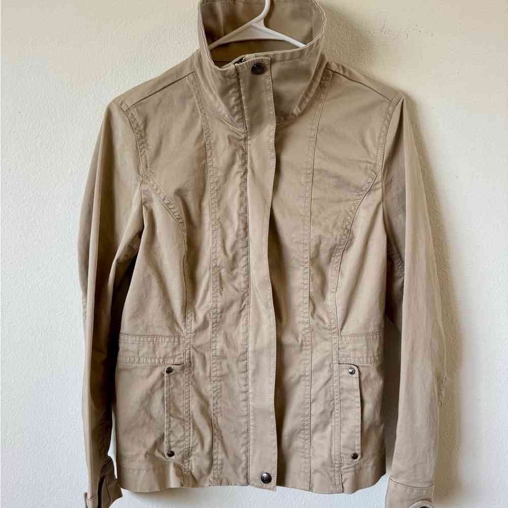 Women's Tan Jacket